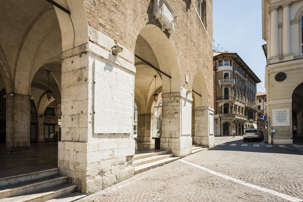 Myplace Piazza Dei Signori Apartments Treviso Exterior foto